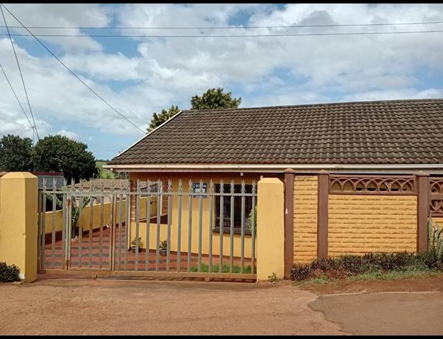 3 BEDROOM HOUSE FOR SALE IN UMHLATHUZE